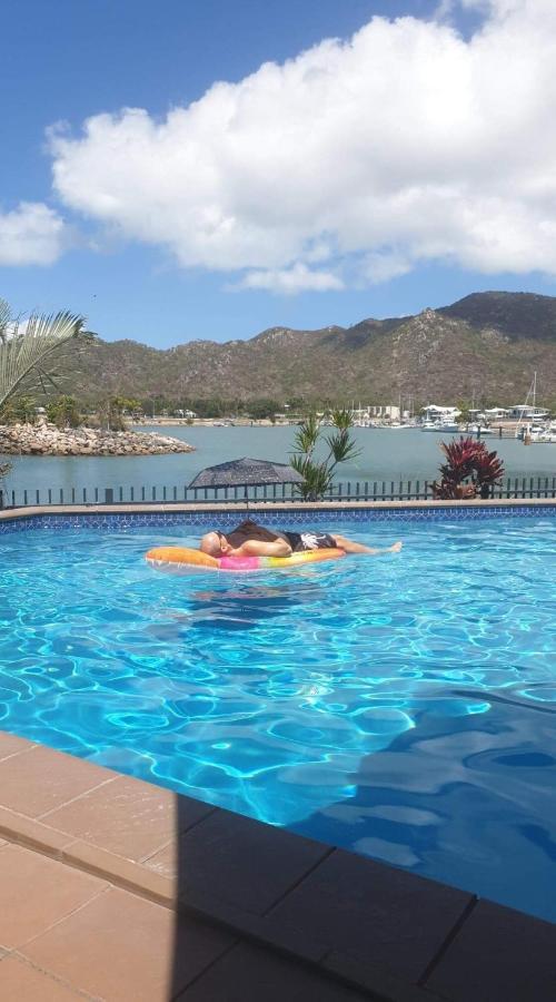 Апартаменты 1213/146 Sooning Street, Nelly Bay, Magnetic Island. Qld 4819. One Bright Point. Экстерьер фото