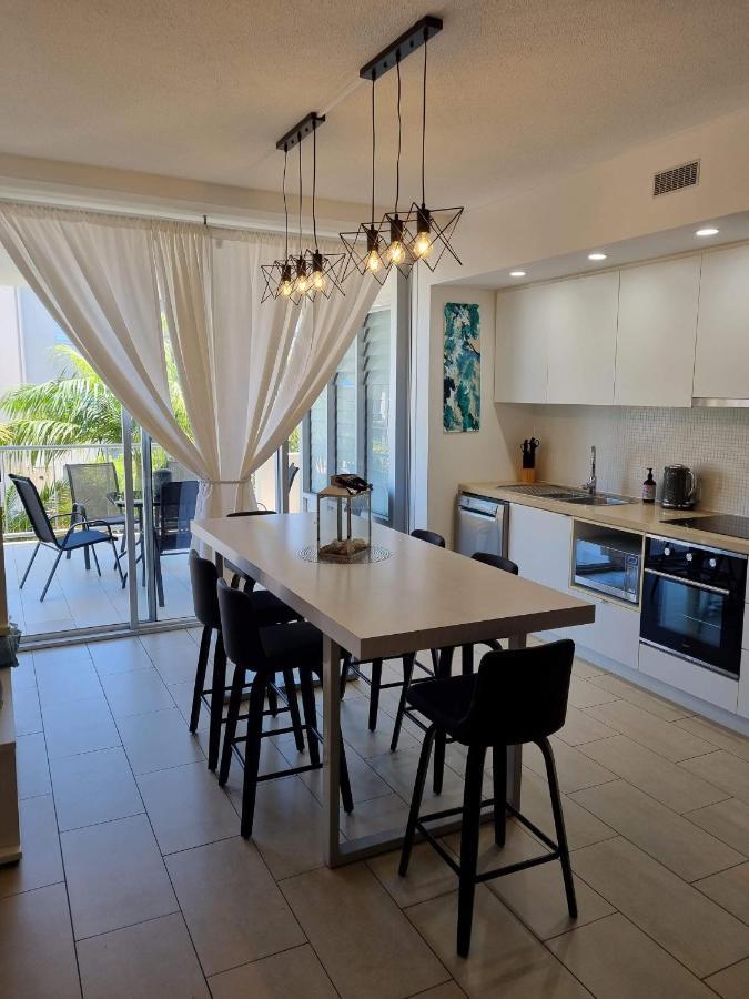 Апартаменты 1213/146 Sooning Street, Nelly Bay, Magnetic Island. Qld 4819. One Bright Point. Экстерьер фото